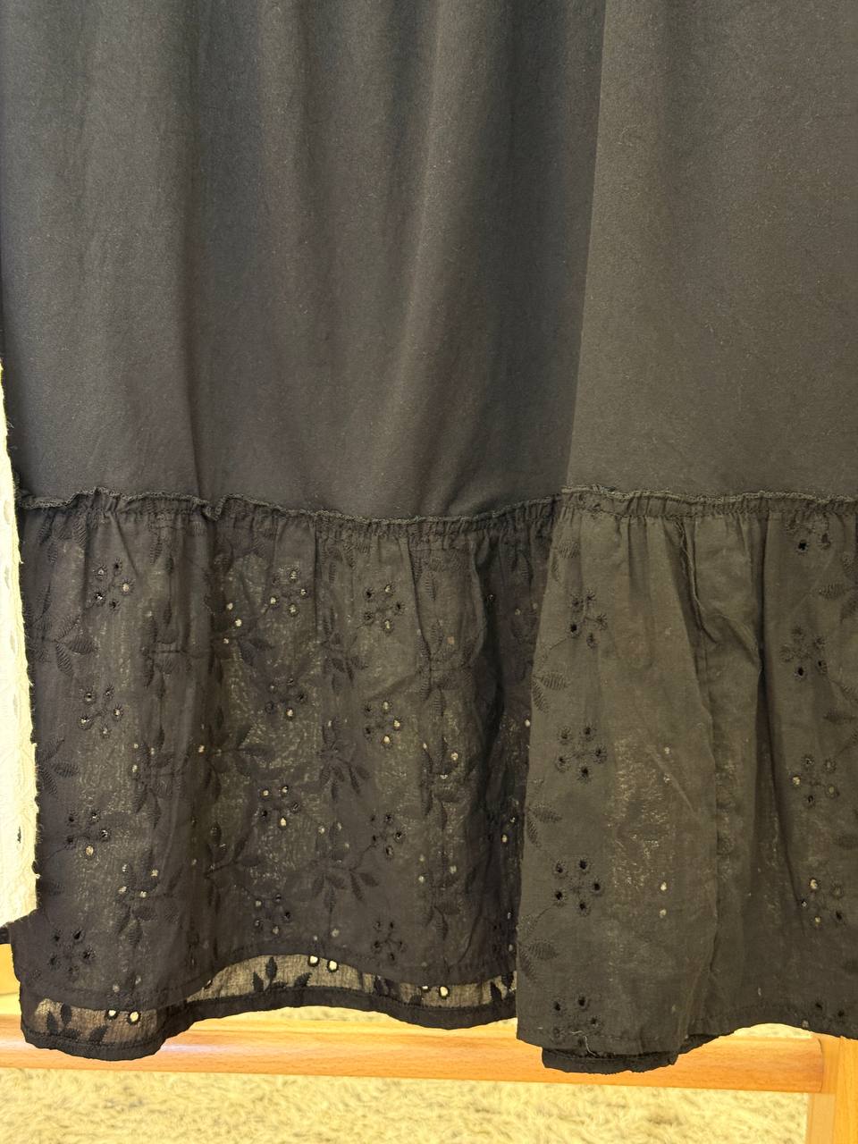 Skirt (Jipona Rokama)