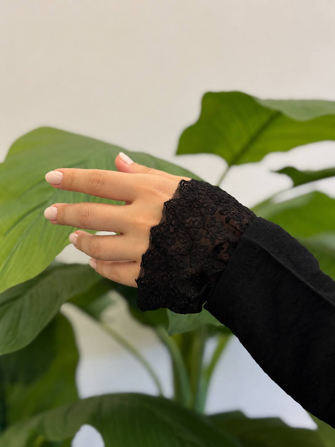 Lace Wrist Cuffs