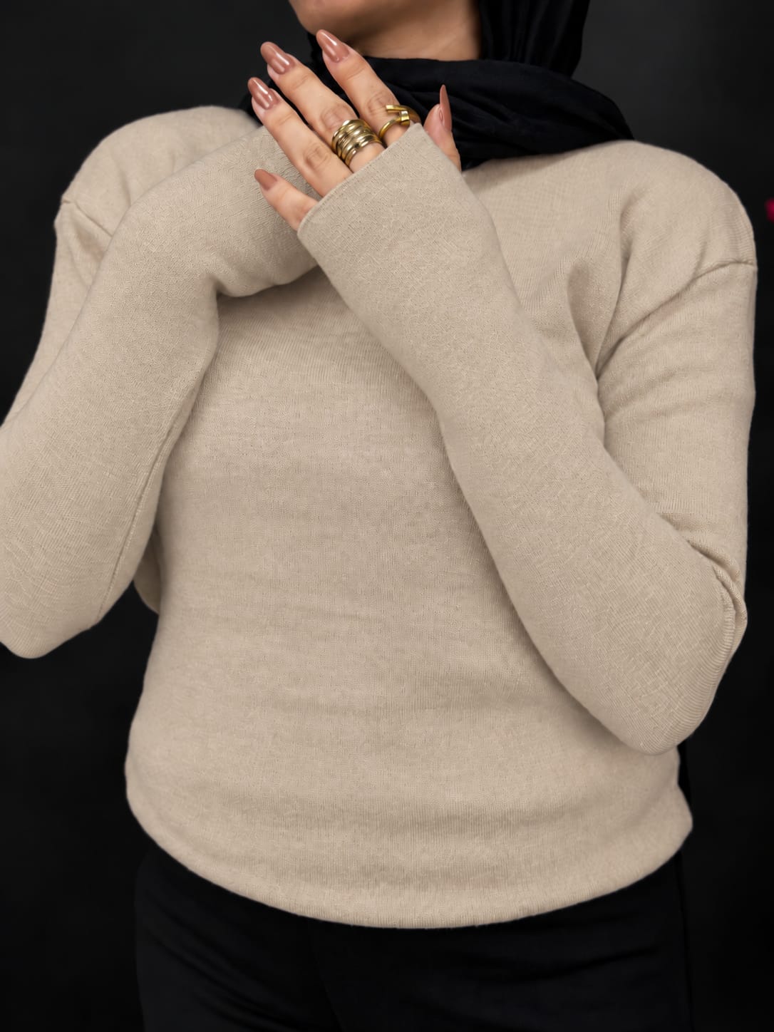 Thumbhole sweater
