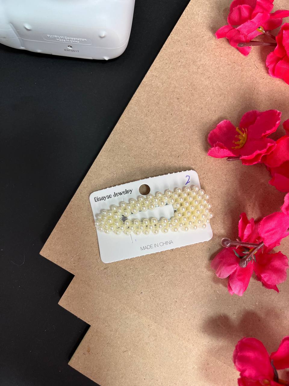 Pearl hair clips