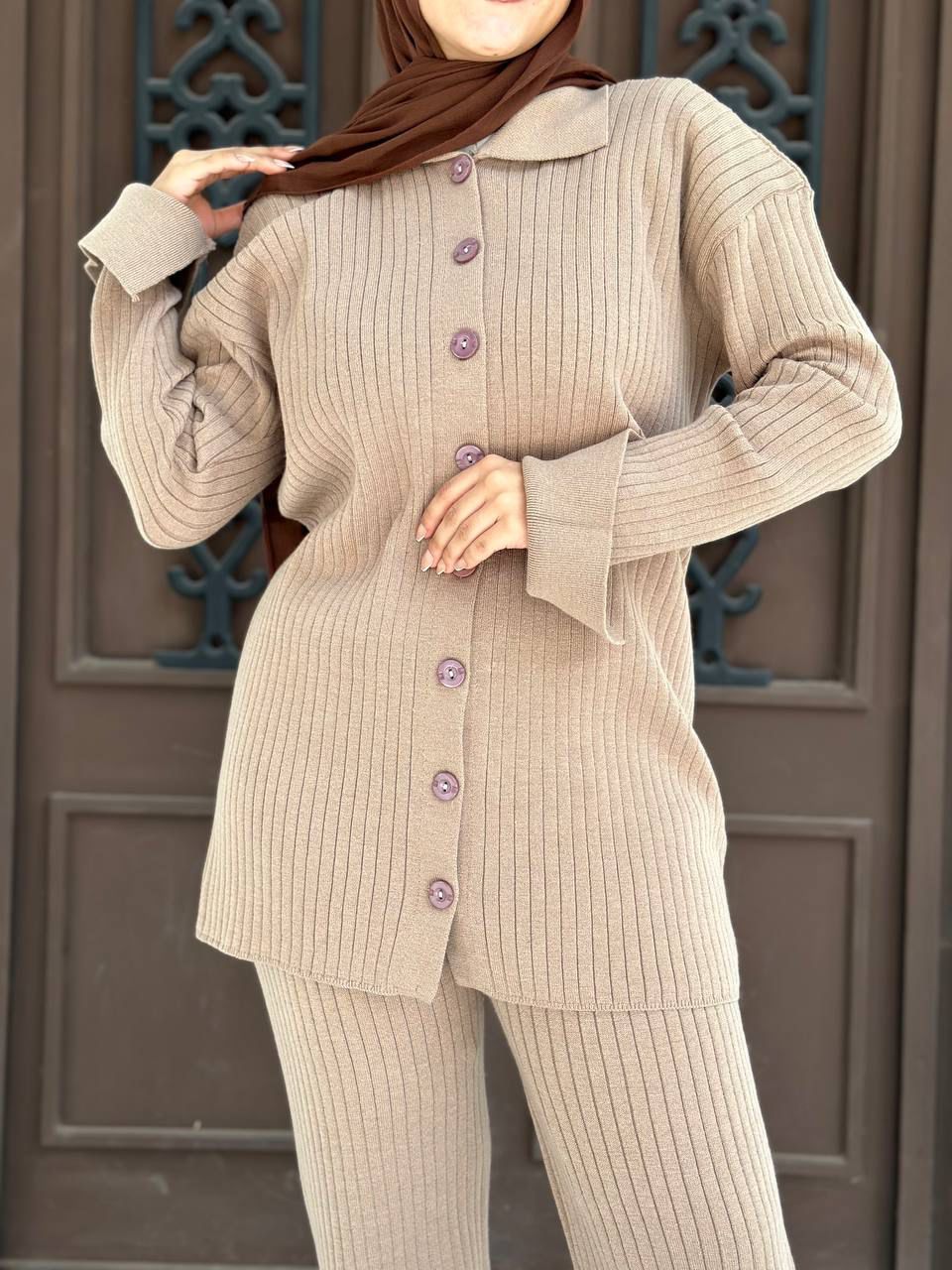 Long Suit with buttons