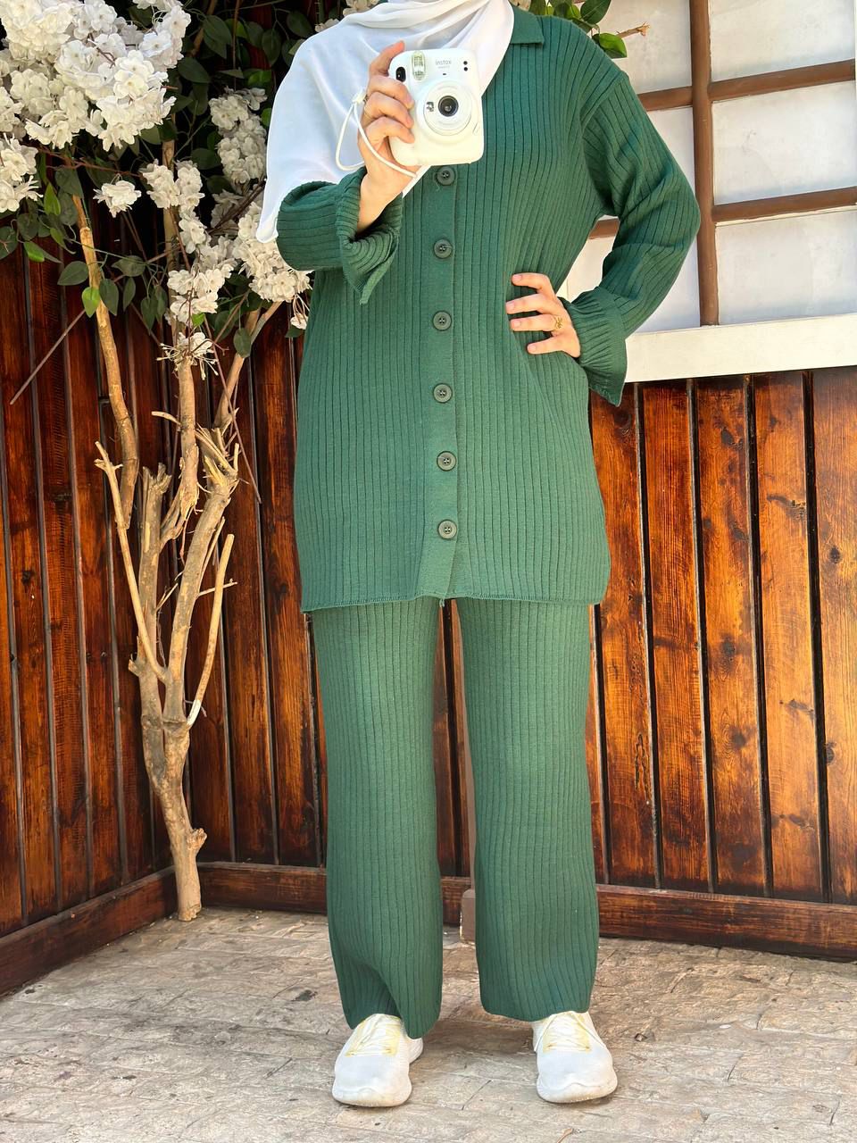 Long Suit with buttons