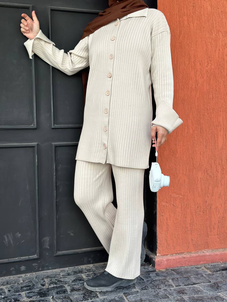 Long Suit with buttons