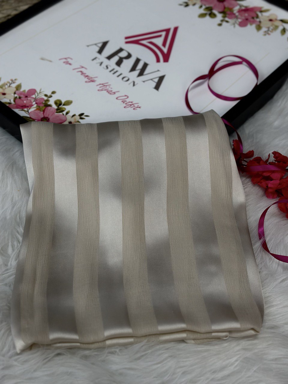 Satin hijab
