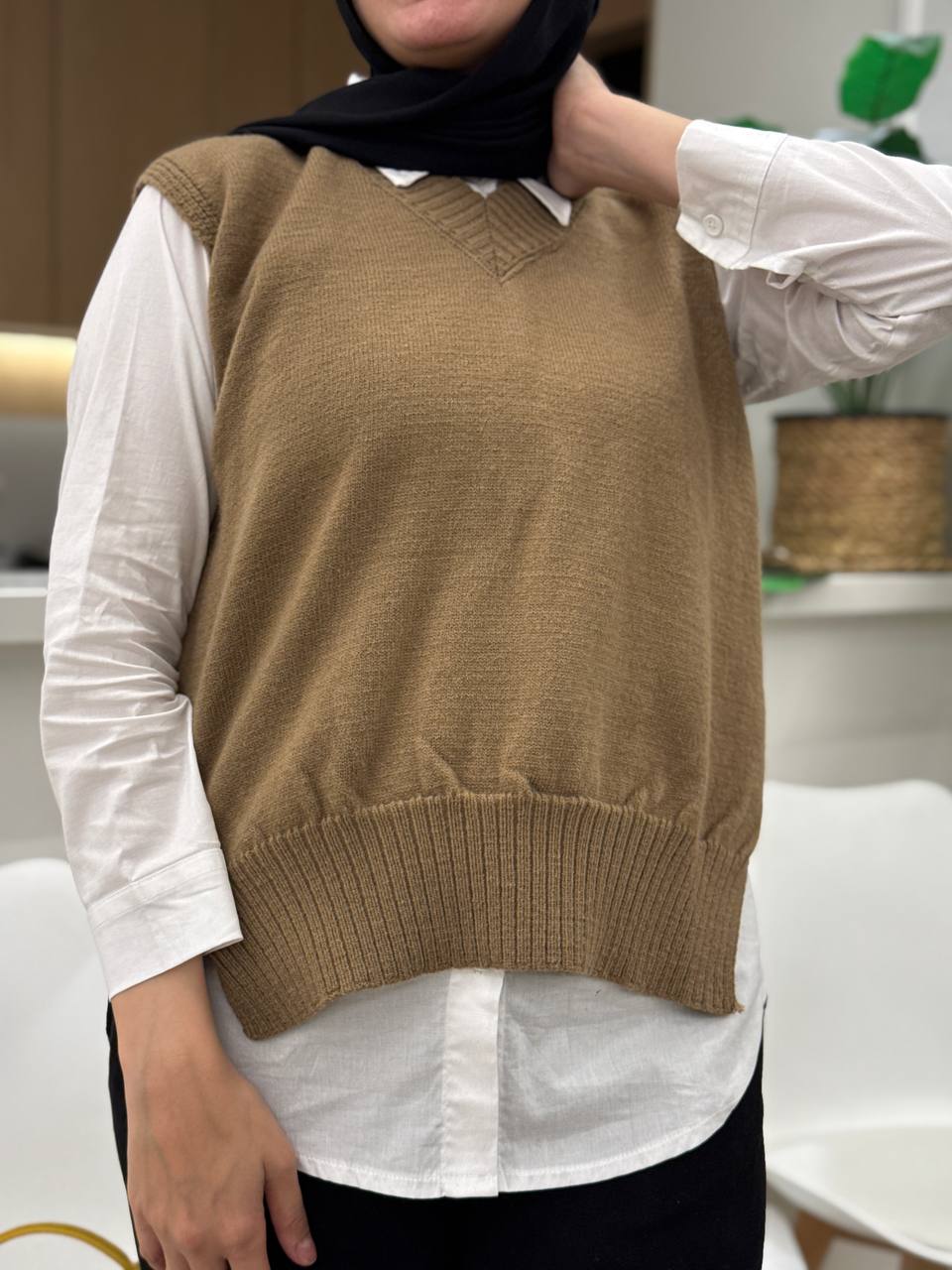 Knit Sleeveless Vest